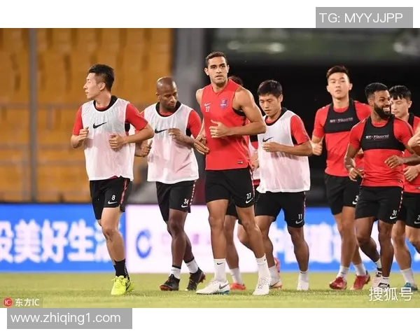 重庆乒乓球队战术变革引发热议探索新打法与团队协作的成功之路 重庆乒乓球队战术变革引发热议探索新打法与团队协作的成功之路